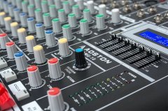 调音台与音响周边设备的连接